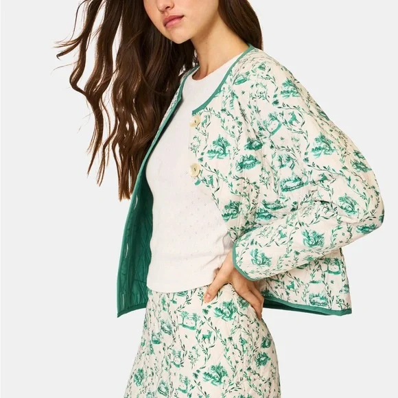 NWT Roller Rabbit Quilted Woodland Toile Carmen Jacket - Picture 2 of 5